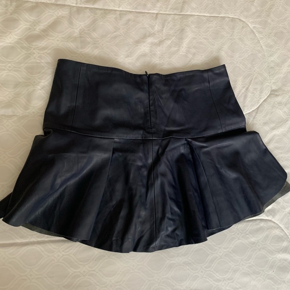 Zara Leather Pleated Mini Skirt - Picture 2 of 3